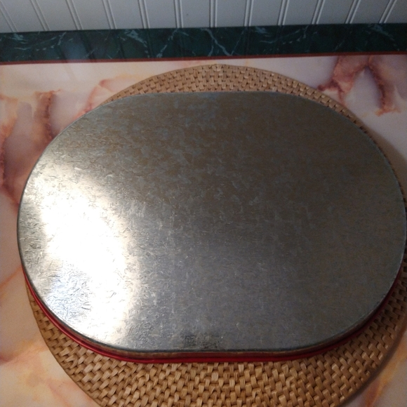 Coca Cola Metal Oval Tray - Picture 4 of 8